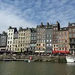 Les Calins D'honfleur Honfleur