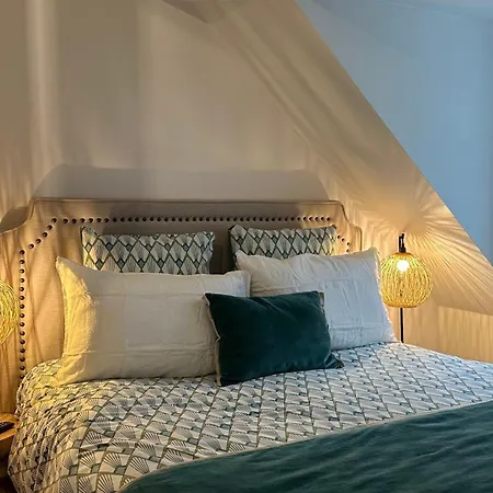 Les Calins D'honfleur Apartment